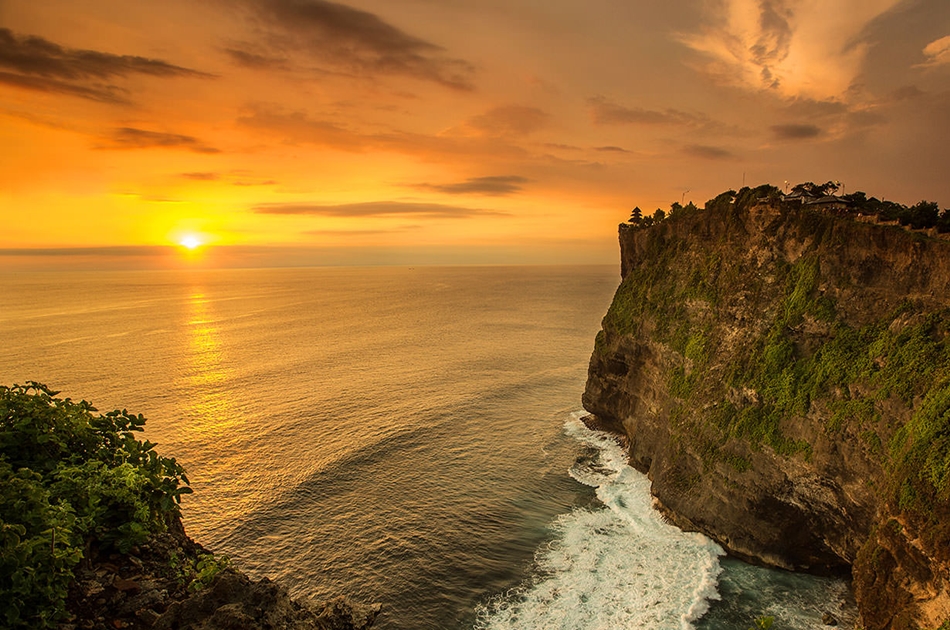 uluwatu temple sunset tour